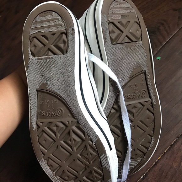 plain white converse - Picture 3 of 4